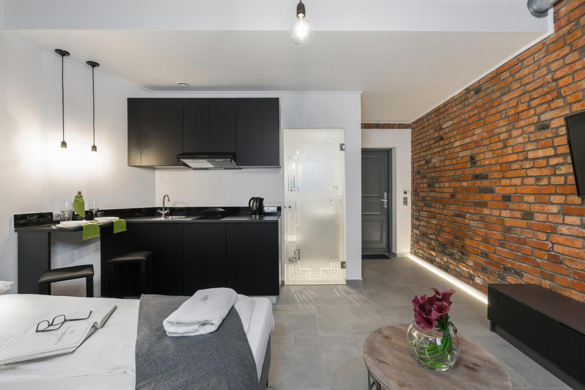 Level -1 Loft Apartments City Center By Renters Poznan Exterior photo