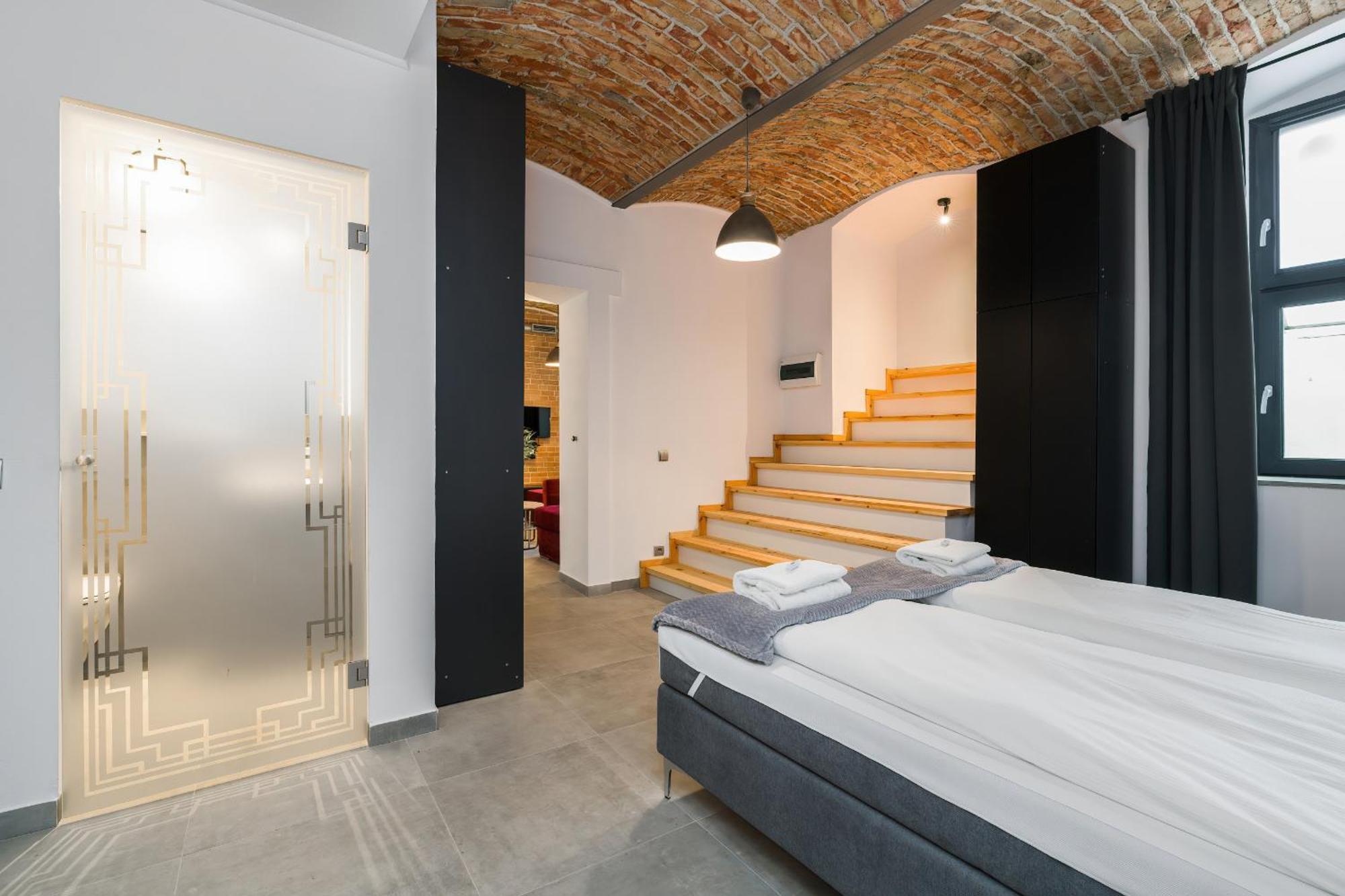 Level -1 Loft Apartments City Center By Renters Poznan Exterior photo
