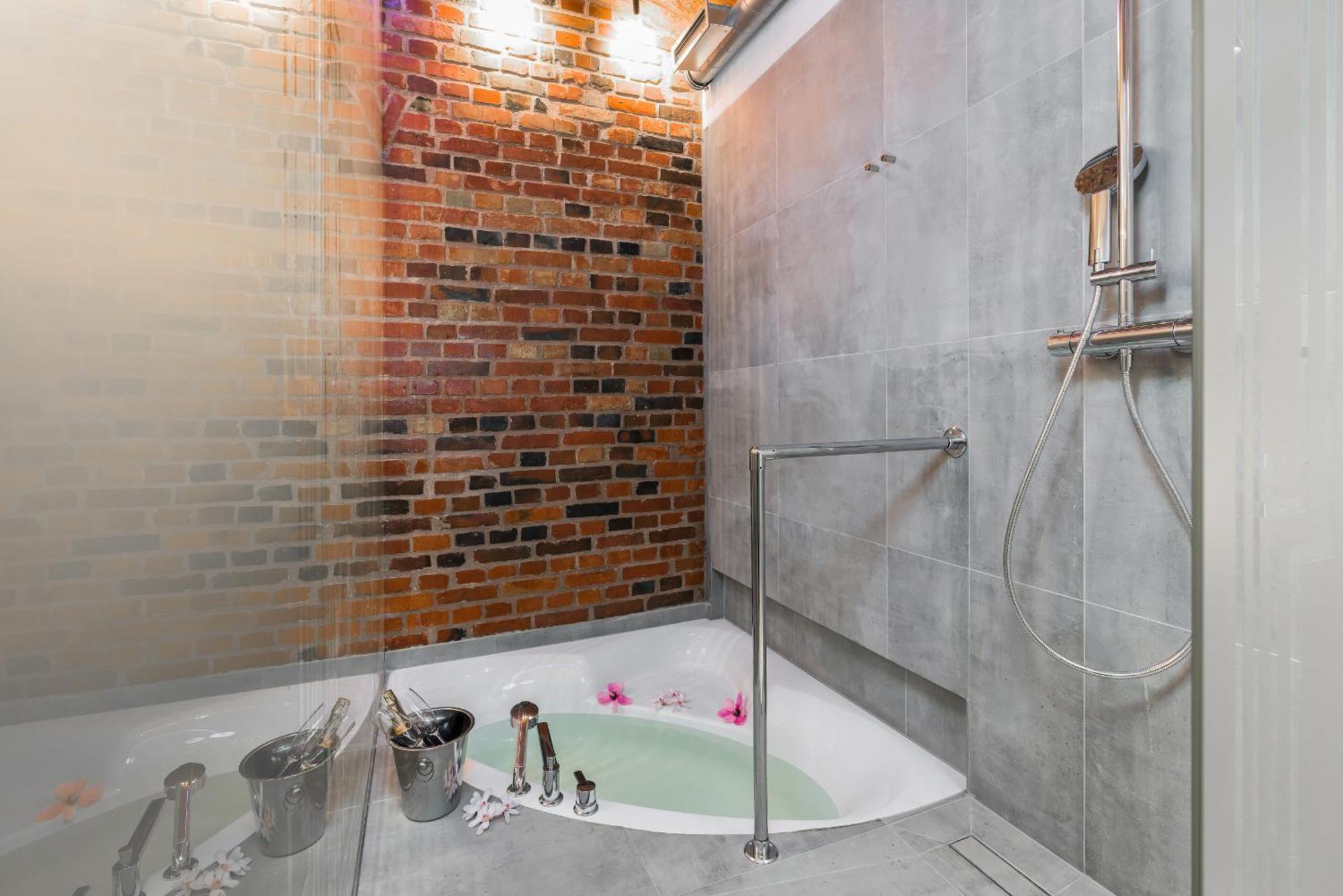 Level -1 Loft Apartments City Center By Renters Poznan Exterior photo